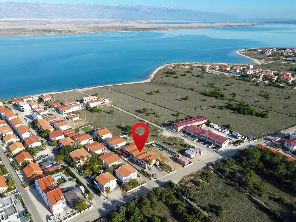 Isolated Apartments With A Parking Space Vir - 20177