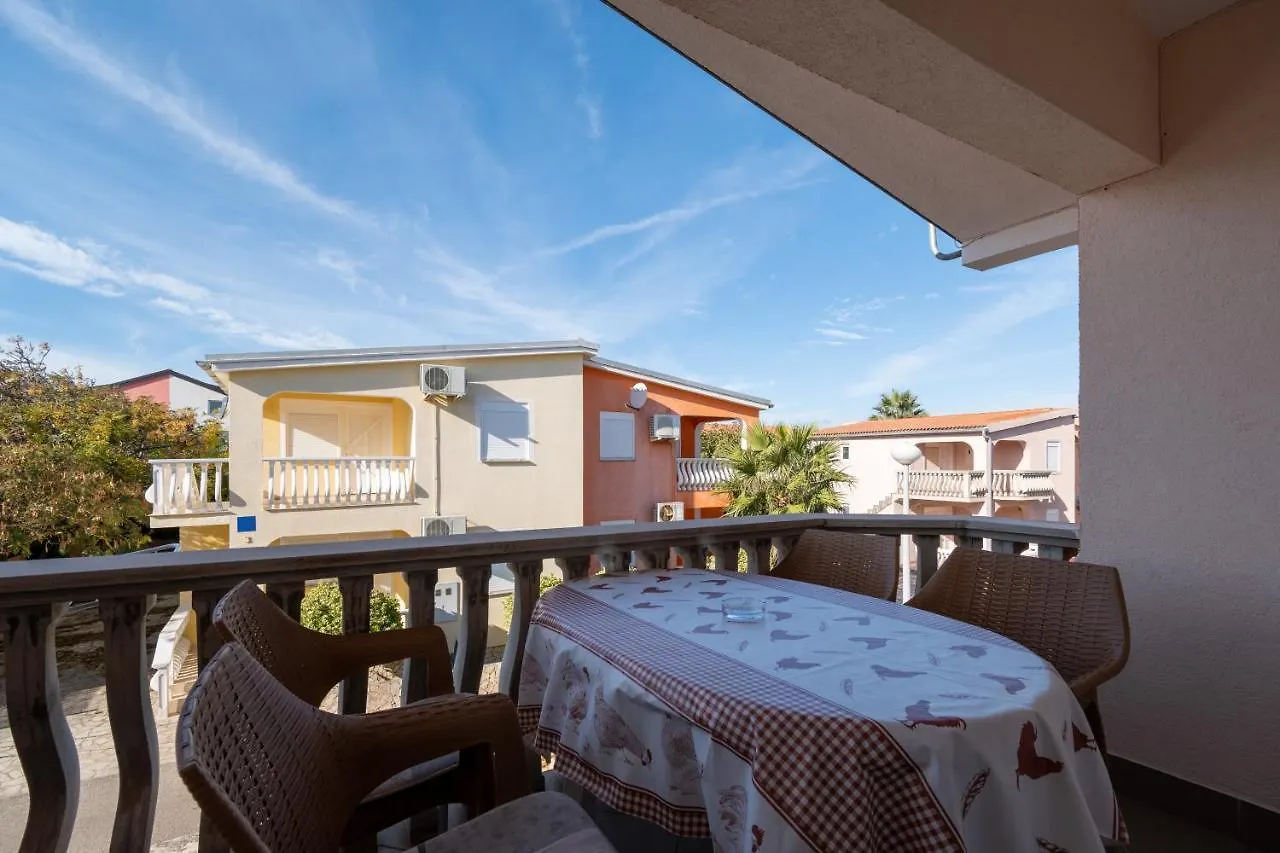 Isolated Apartments With A Parking Space Vir - 20177 Croatia