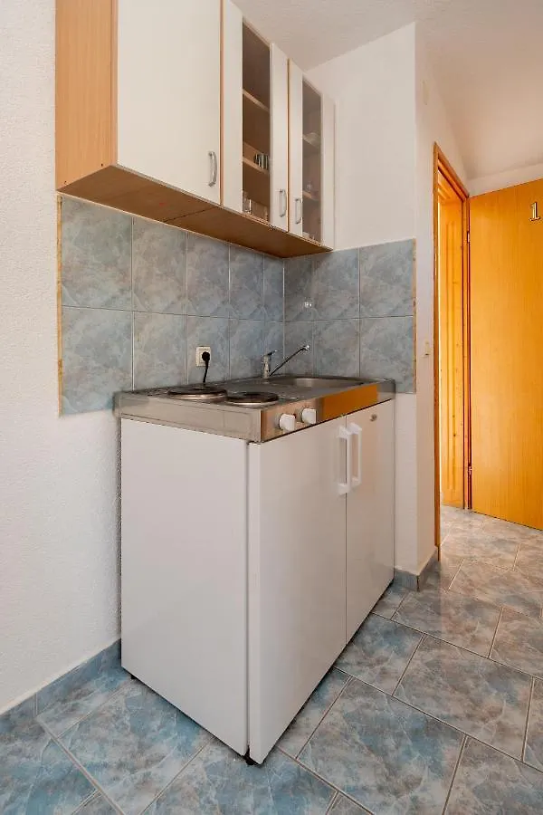 Isolated Apartments With A Parking Space Vir - 20177 Croatia