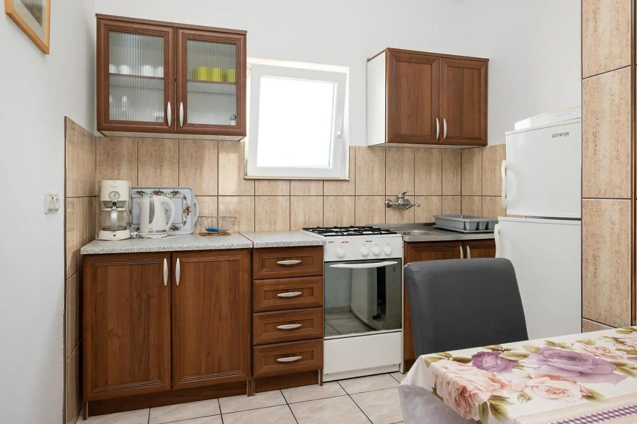 Isolated Apartments With A Parking Space Vir - 20177