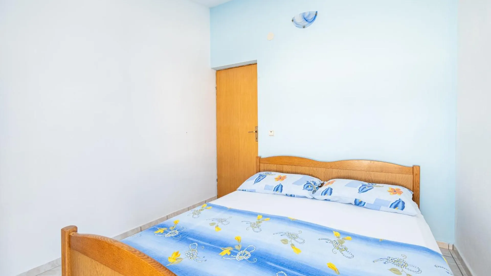 Isolated Apartments With A Parking Space Vir - 20177