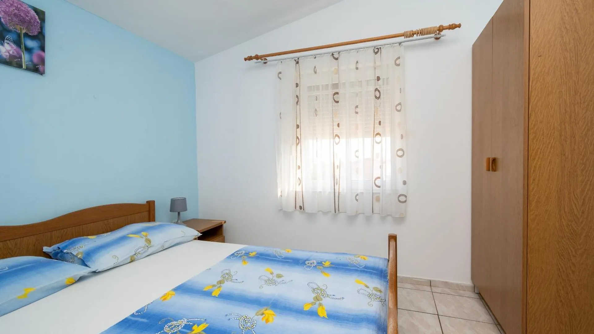 Isolated Apartments With A Parking Space Vir - 20177