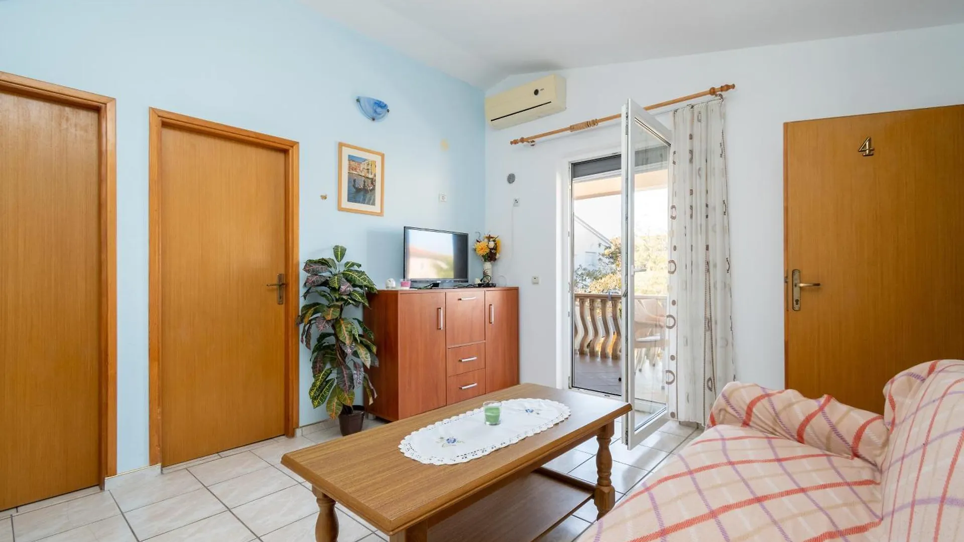 Isolated Apartments With A Parking Space Vir - 20177 0*,  Croatia